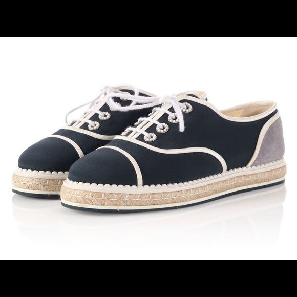 Chanel navy blue oxford pearls flat shoes - Picture 2 of 7